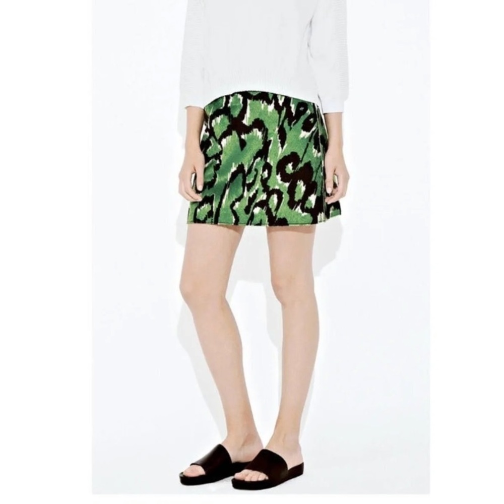 NWT Astro Green Leopard Moth Pony Mini Skirt Sz 4
